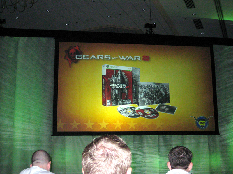 Illustration for article titled Best Buy Getting Gears 2 Pre-order RC Tank